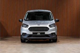 Ford Transit Courier – thumbnail 10