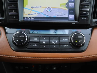 Toyota RAV4 – thumbnail 19
