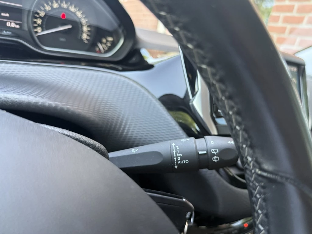 Peugeot 208 – foto 28