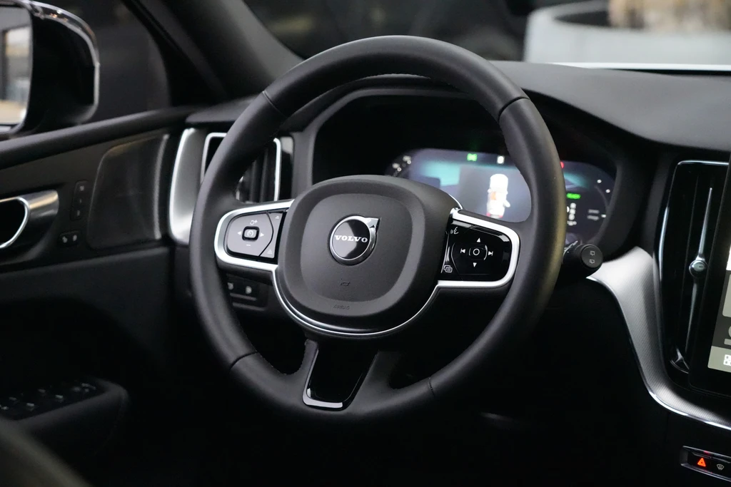 Volvo XC60 – foto 8