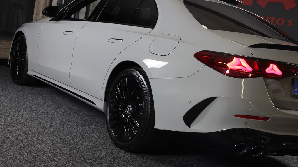 Mercedes-Benz E-Klasse – foto 9