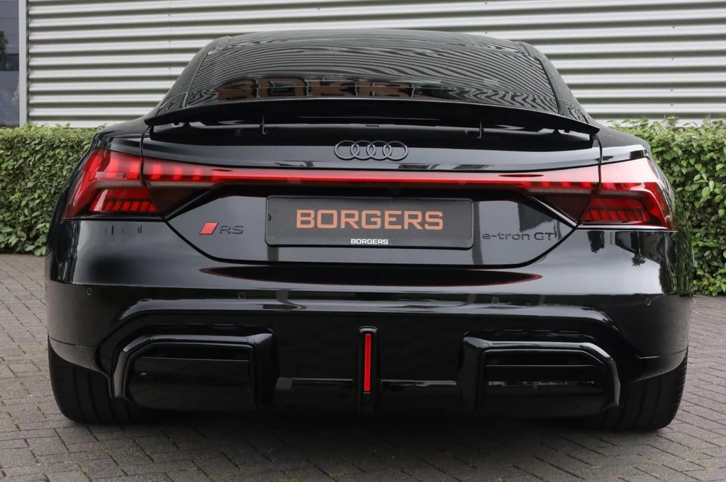 Audi e-tron GT – foto 8
