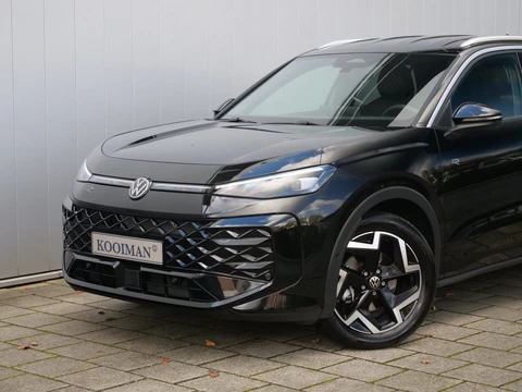 Volkswagen T-Roc 1.5 eTSI R-Line 150 Pk Automaat Apple Carplay / DAB / Camera