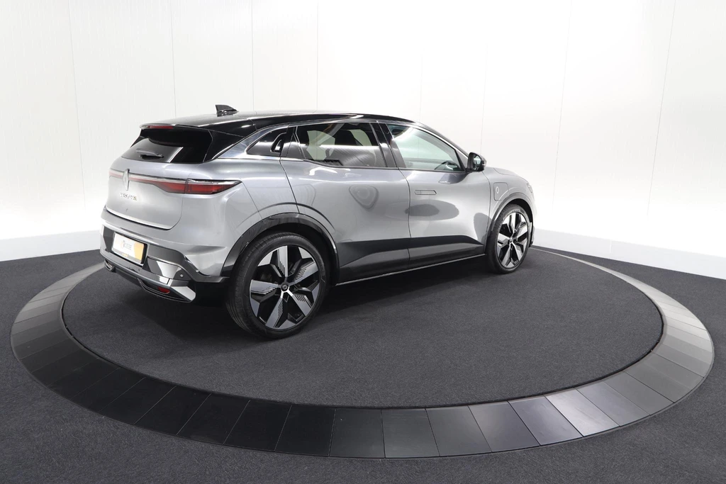 Renault Megane E-Tech – foto 8