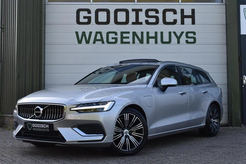 Volvo V60 2.0 T8 Twin Engine AWD Inscription | Leder | Pano | Winterpakket |
