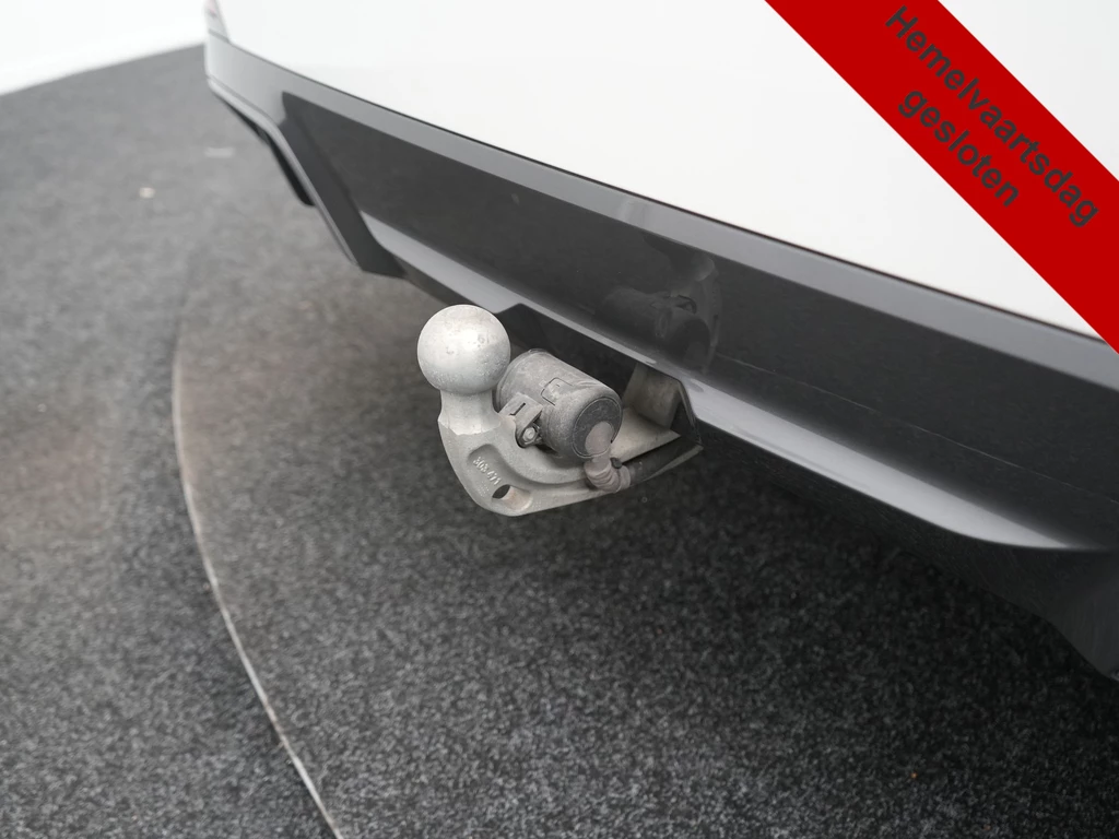 BMW i4 – foto 18