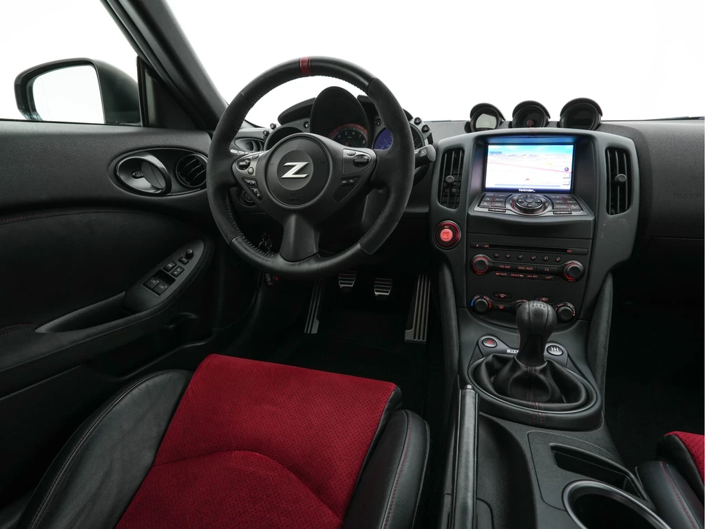 Nissan 370Z – foto 8