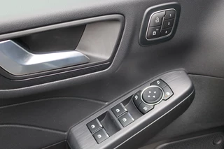 Ford Kuga – thumbnail 13