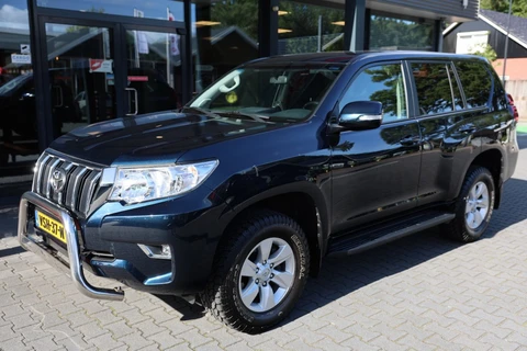 Toyota Land Cruiser Landcruiser 150 2.8 D-4D 5DRS COMFORT A/T VAN