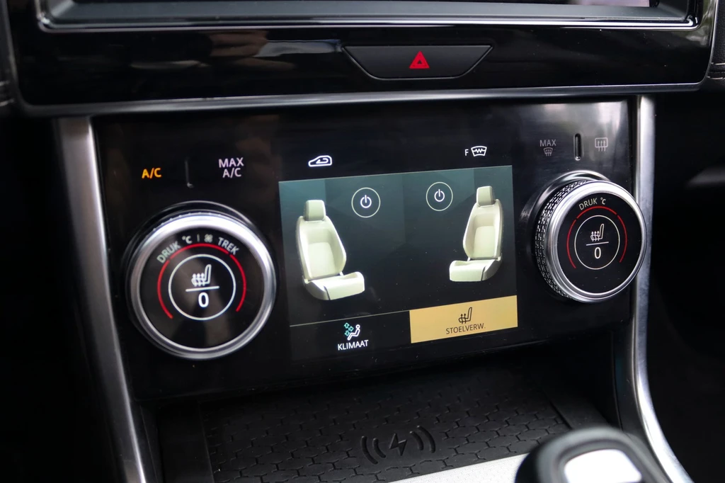 Jaguar XE – foto 29