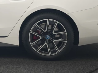 BMW i4 – thumbnail 42