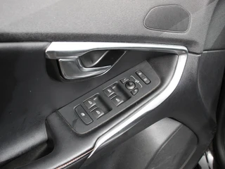 Volvo V40 – thumbnail 15