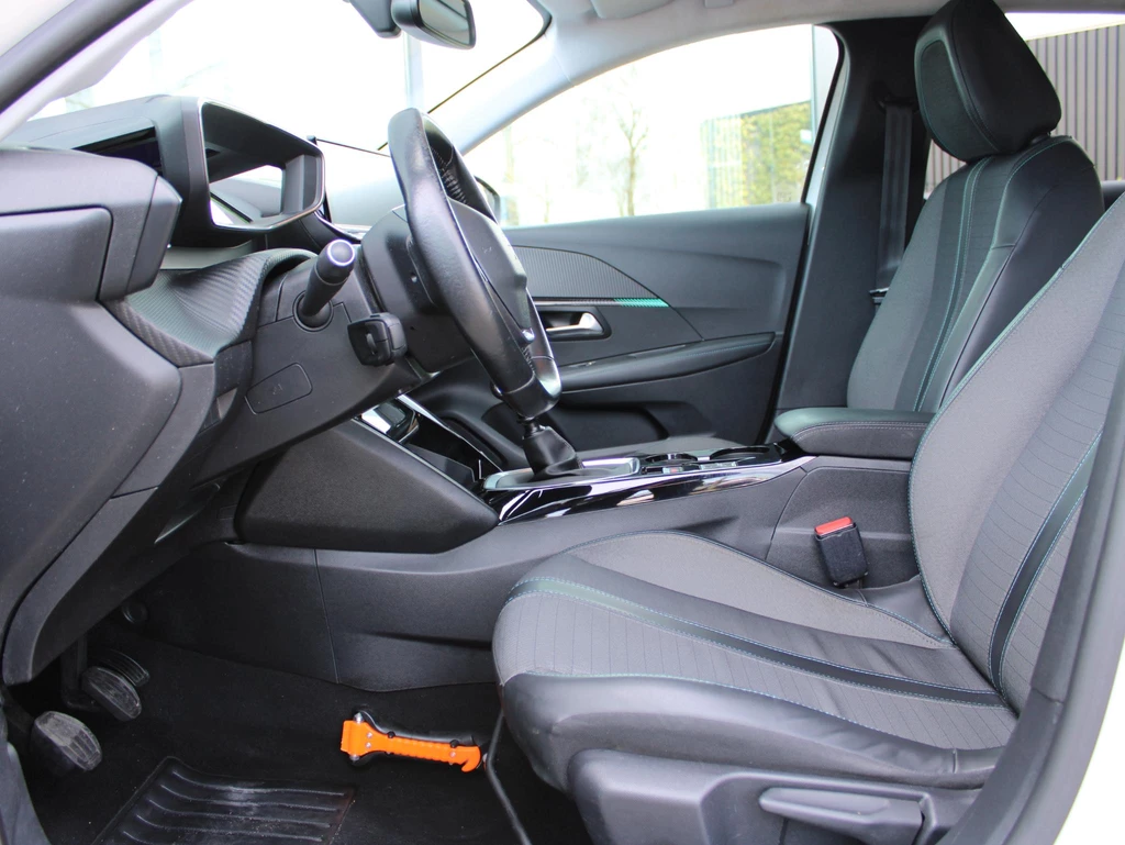 Peugeot 208 – foto 13