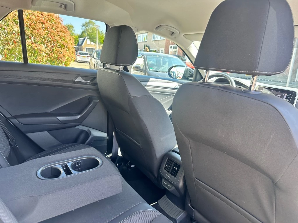 Volkswagen T-Roc – foto 22