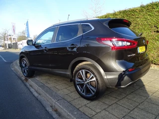 Nissan QASHQAI – thumbnail 2