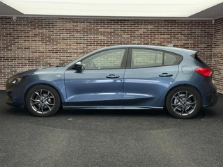 Ford Focus – thumbnail 3