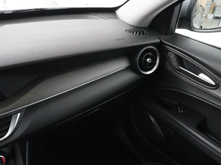 Alfa Romeo Stelvio – thumbnail 28