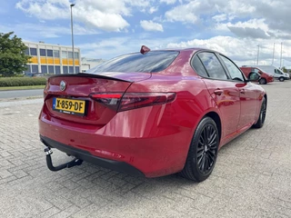Alfa Romeo Giulia – thumbnail 4