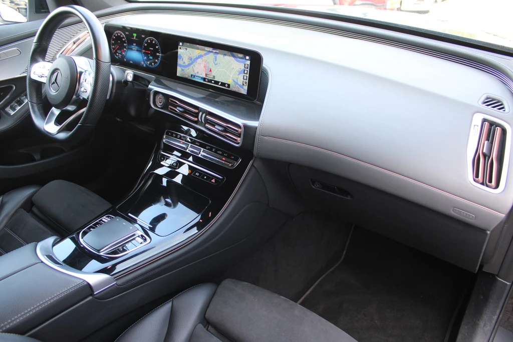 Mercedes-Benz EQC – foto 15