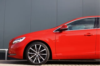 Volvo V40 – thumbnail 3