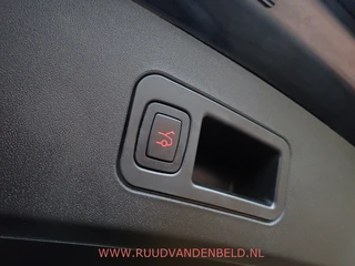 Tesla Model S – thumbnail 30