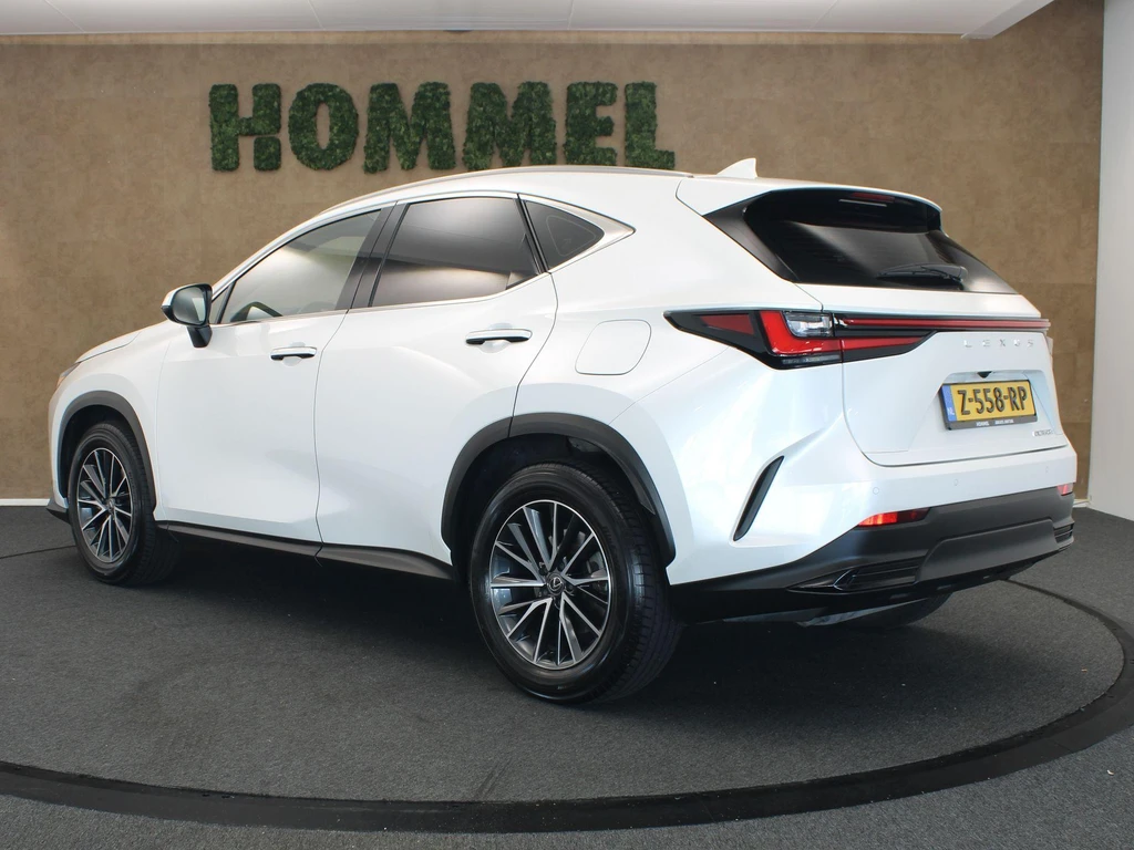 Lexus NX – foto 4