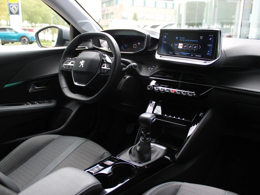 Peugeot 208 – foto 8