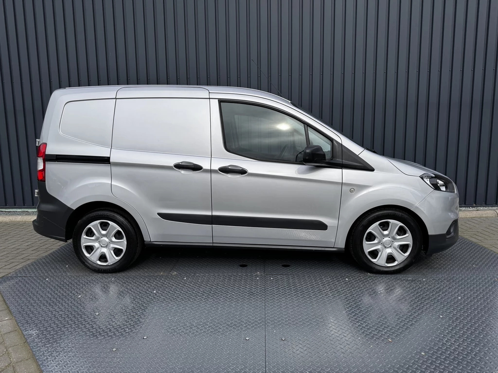 Ford Transit Courier – foto 13