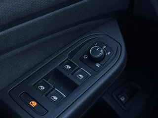 Volkswagen Golf – thumbnail 33