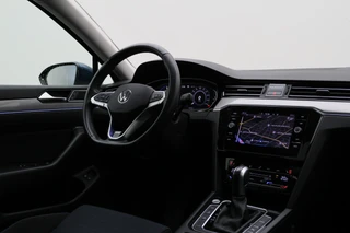Volkswagen Passat – thumbnail 36
