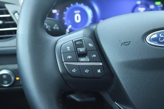 Ford Kuga – thumbnail 25