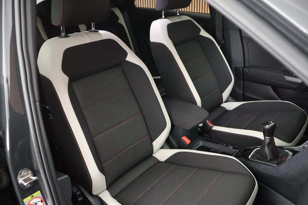 Volkswagen T-Roc – foto 7