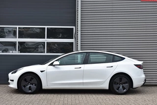 Tesla Model 3 – thumbnail 2