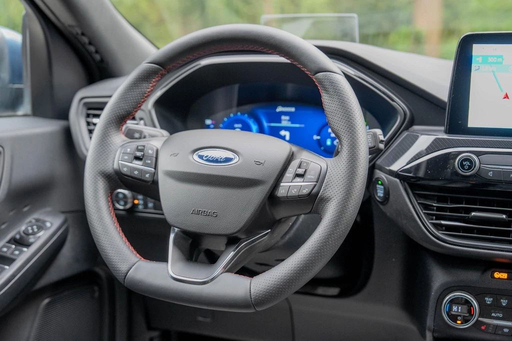 Ford Kuga – foto 17