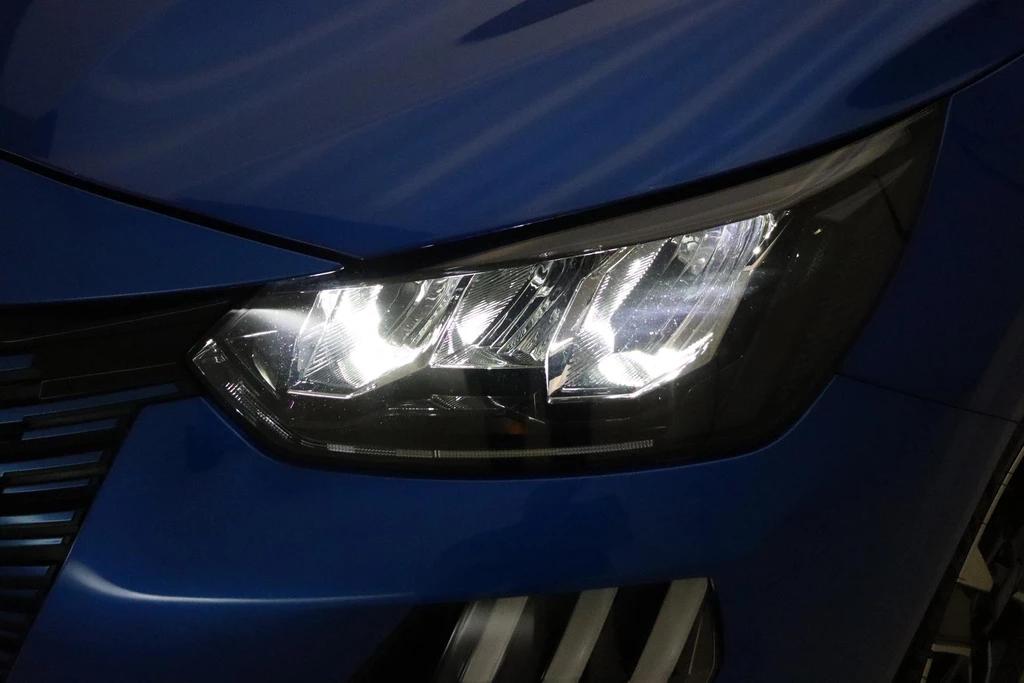 Peugeot 208 – foto 30