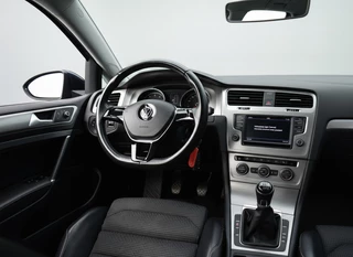 Volkswagen Golf – thumbnail 11