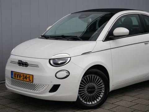 Fiat 500C Urban 42 kWh 119 Pk Automaat Apple Carplay / DAB / Camera / SOH 95,5%