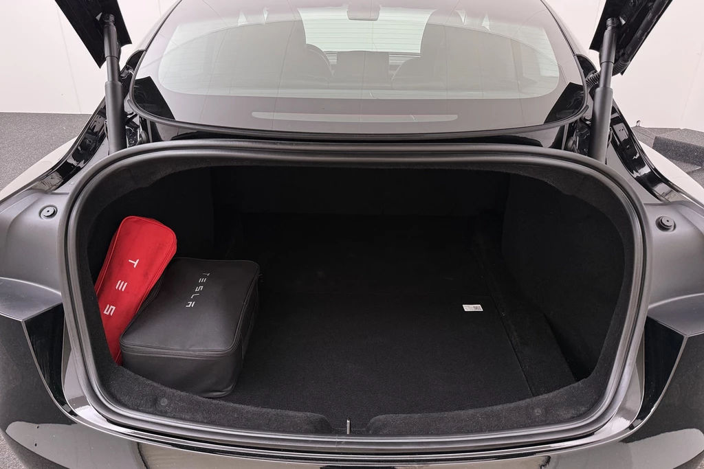 Tesla Model 3 – foto 13