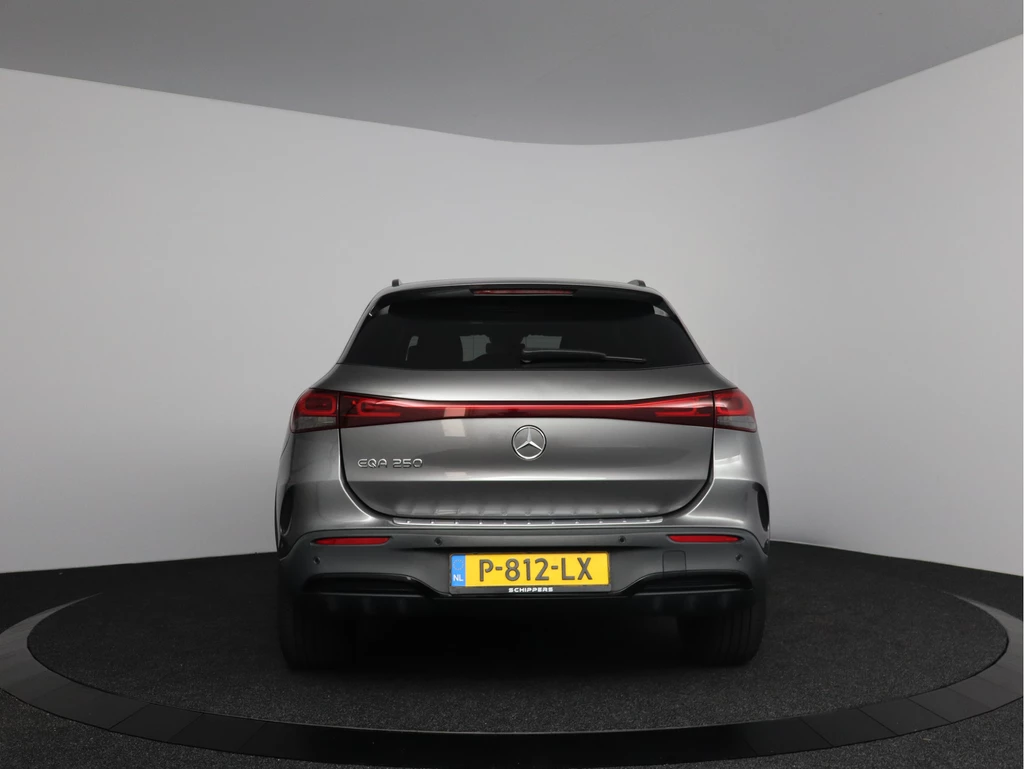 Mercedes-Benz EQA – foto 5