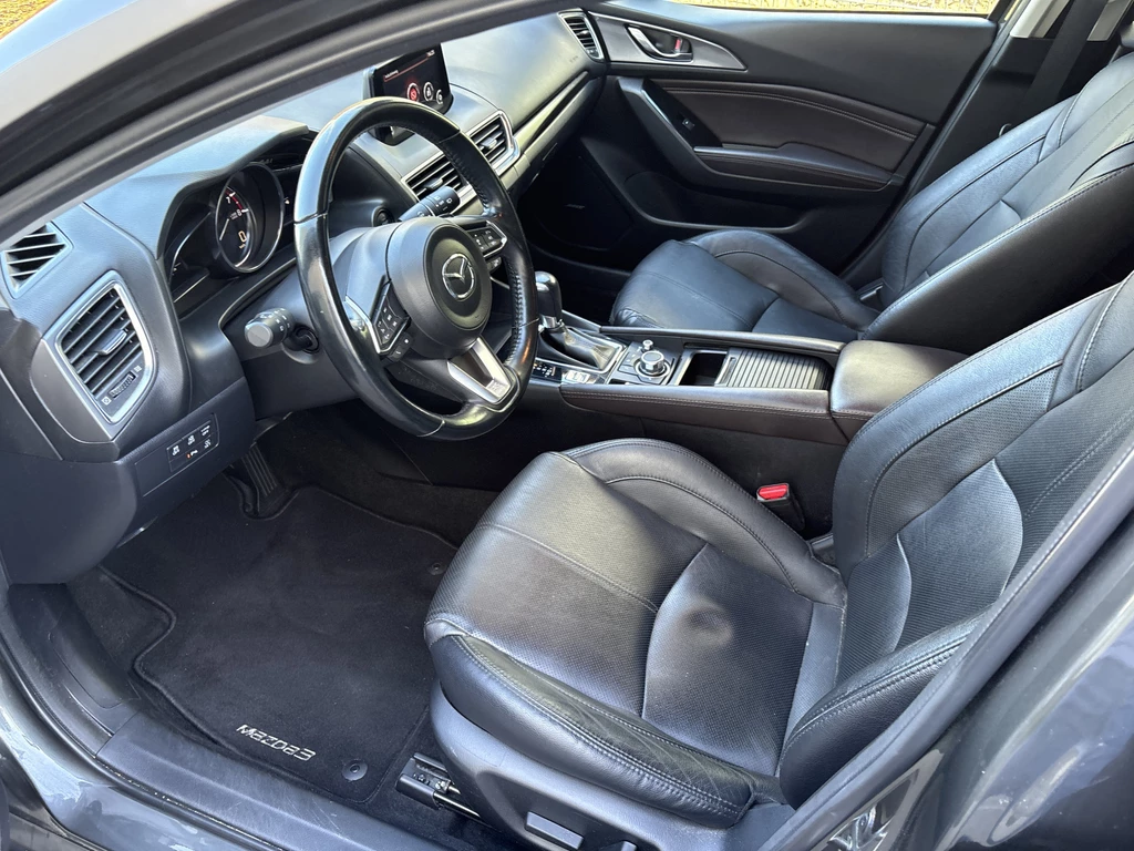Mazda 3 – foto 12