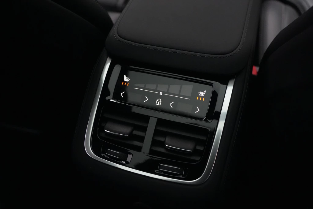 Volvo XC90 – foto 32