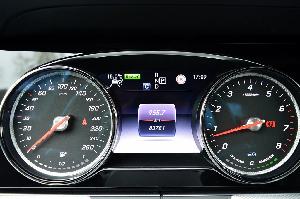 Mercedes-Benz E-Klasse – foto 16