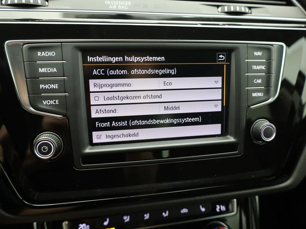 Volkswagen Touran – foto 22
