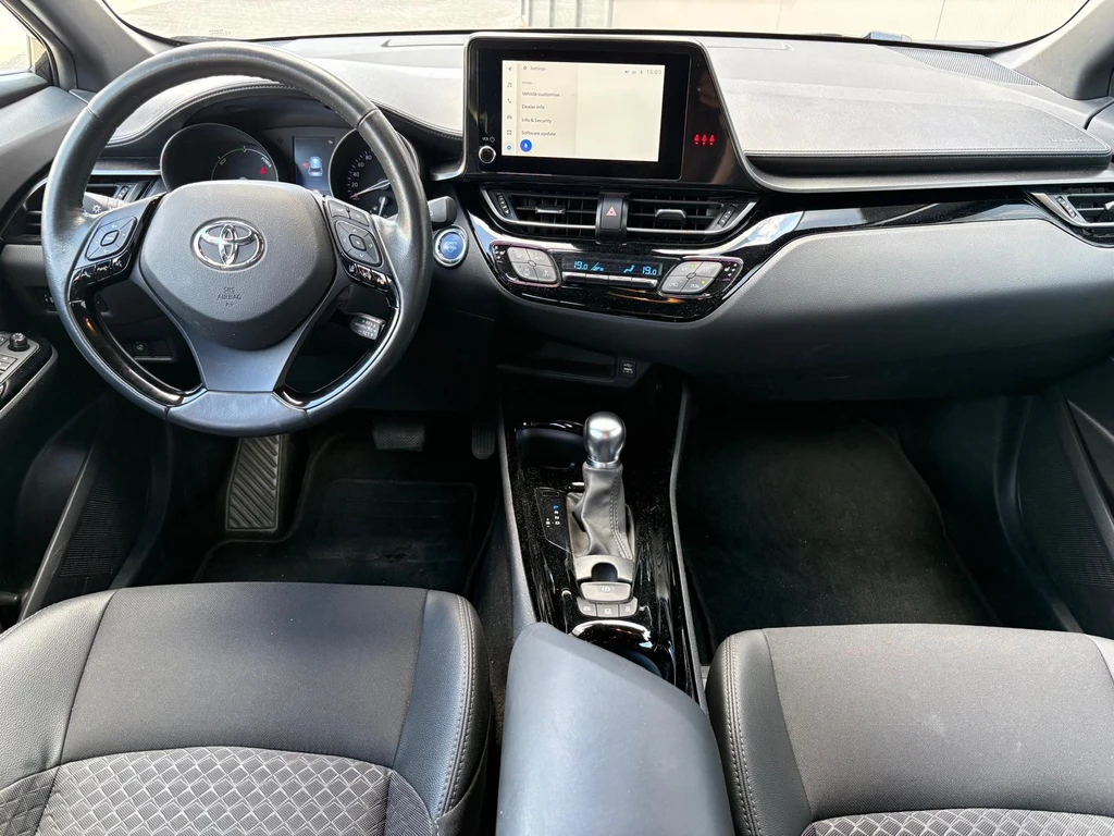 Toyota C-HR – foto 10