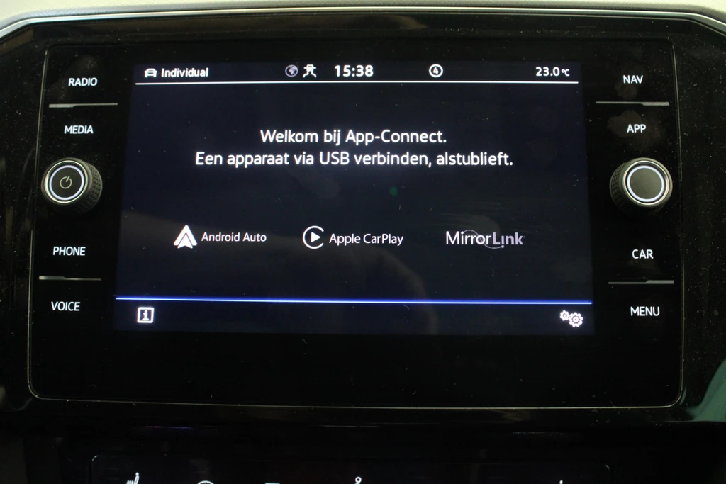 Volkswagen Passat – foto 21