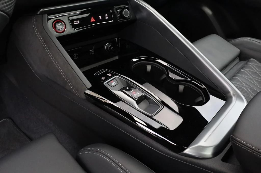 Audi SQ5 – foto 30