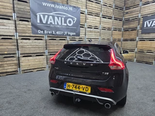 Volvo V40 – thumbnail 2