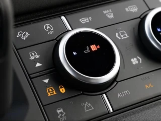 Land Rover Defender – thumbnail 16