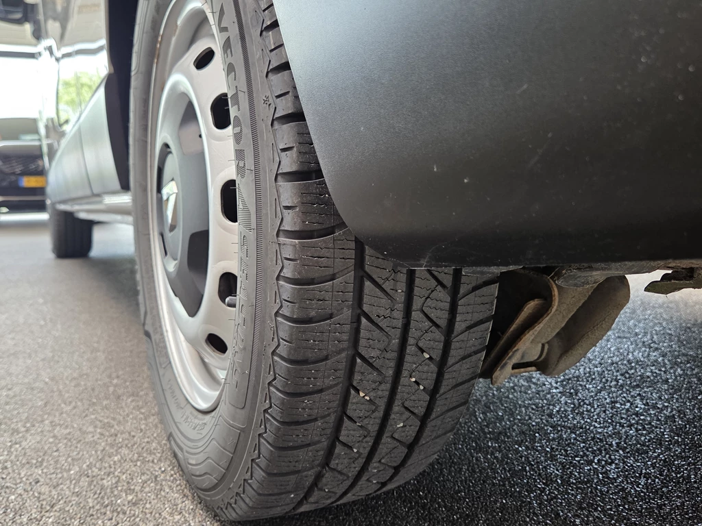 Renault Trafic – foto 12