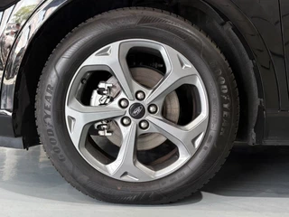 Ford Kuga – thumbnail 15